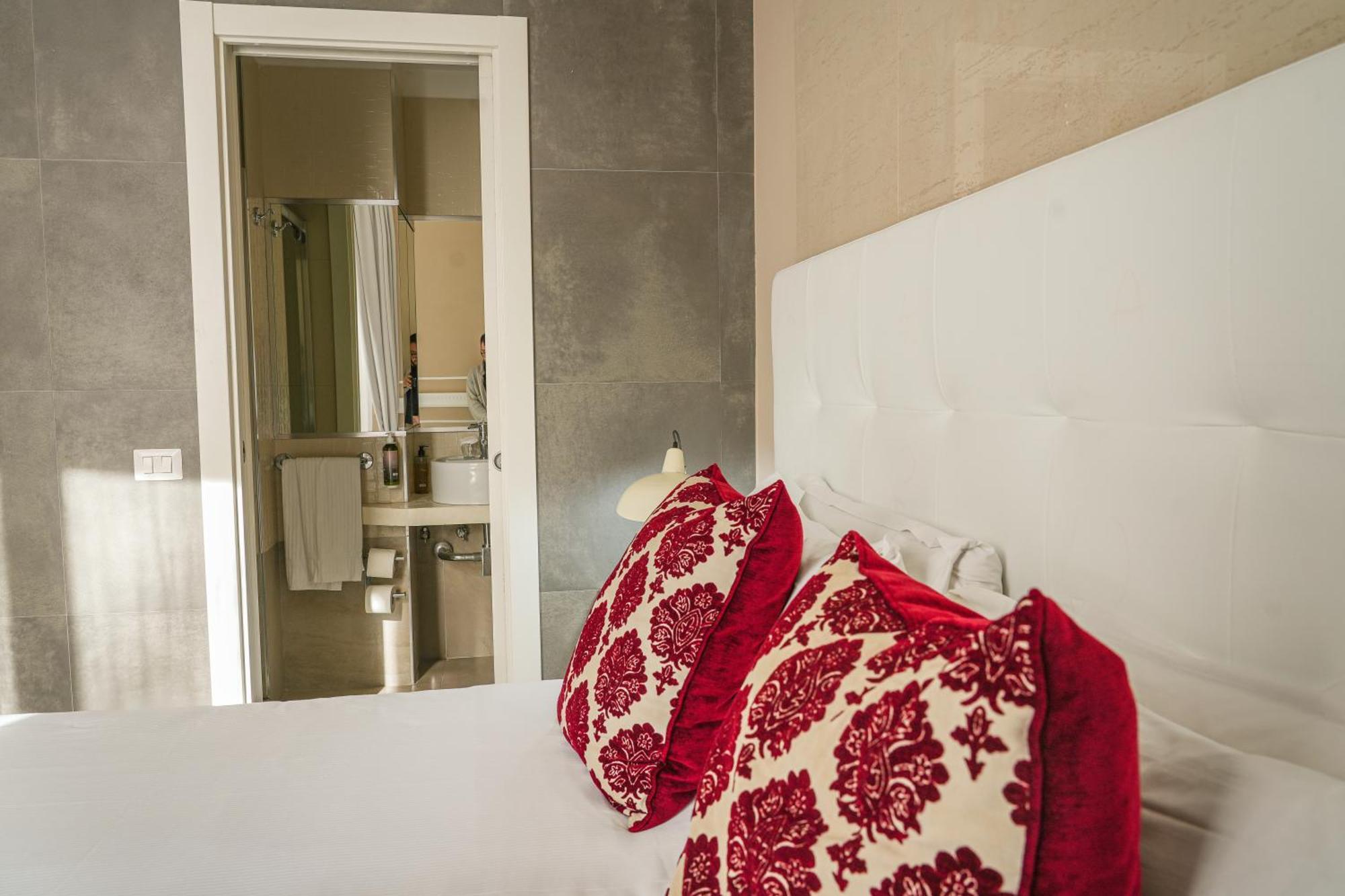 Classic Double Room,1646926099:JPEG