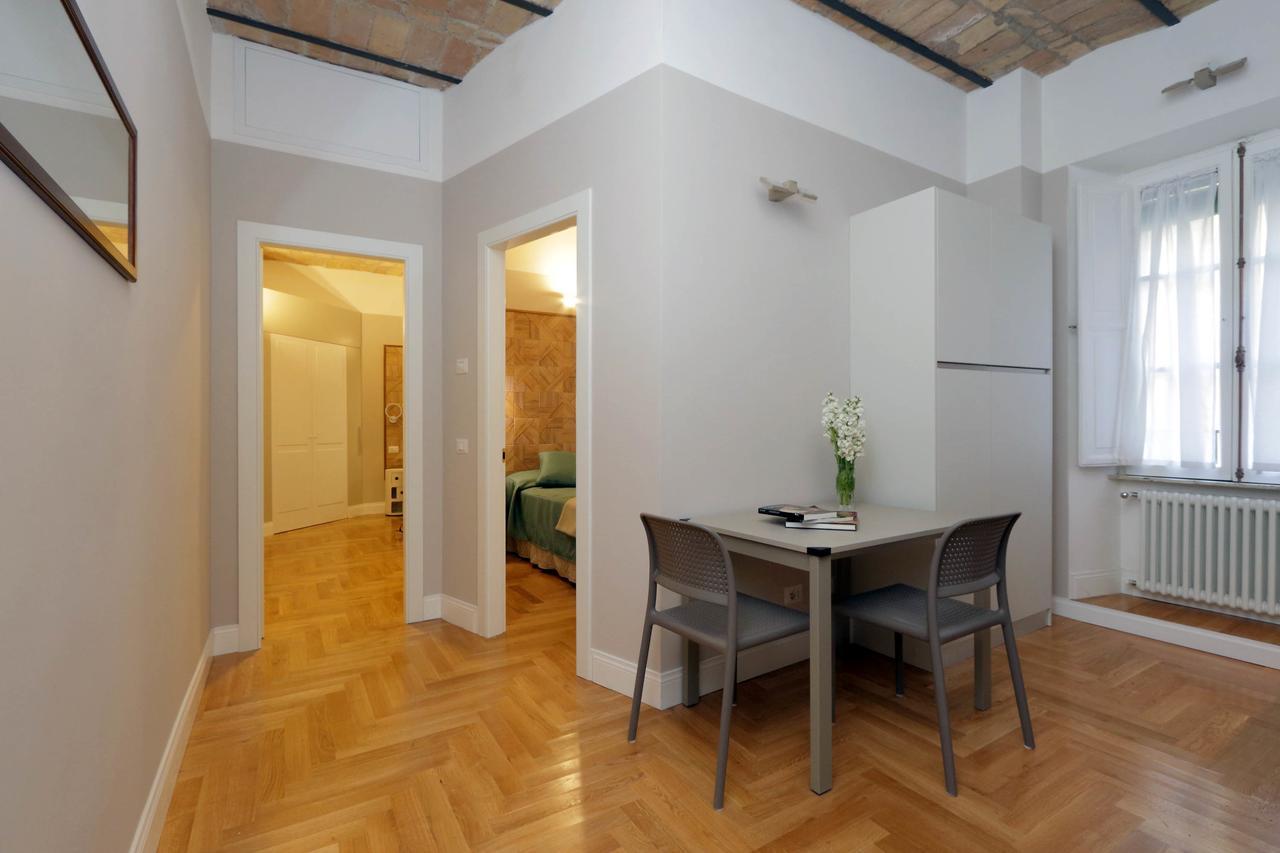 Appartamento con 2 Camere da Letto (4 Adulti) - Via San Giovanni in Laterano 250