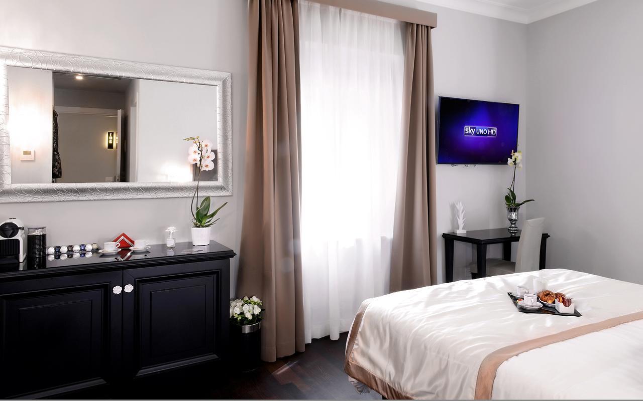 Suite,665256267:JPEG