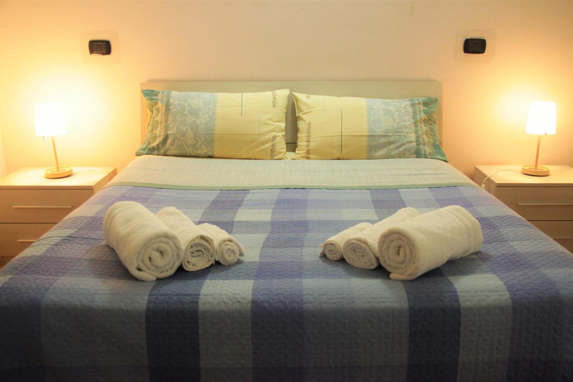 Double Room with Bathroom,677835933:JPEG