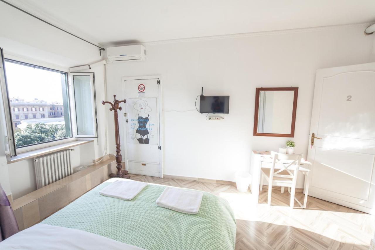 Quarto Duplo com Casa de Banho Privativa