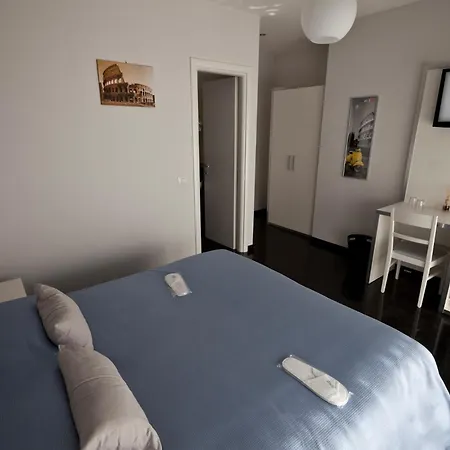 Heart Of Rome Rooms-2