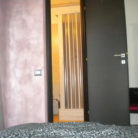 Trionfale Rooms-2