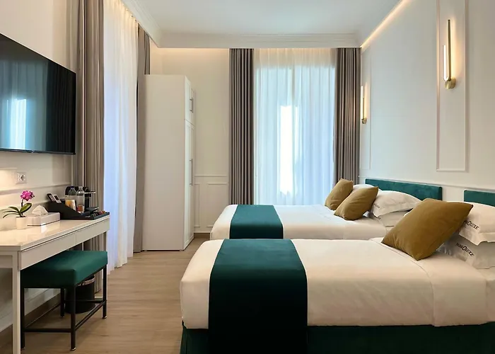 Cheap hotel: Nova Luxe
