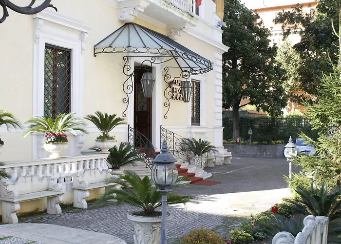 Jacuzzi-Hotel: Hotel Villa Pinciana