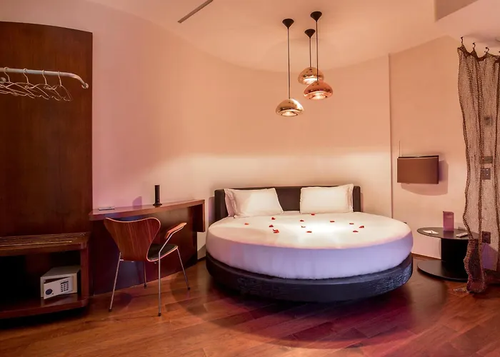 Suitesistina For Brave Lovers