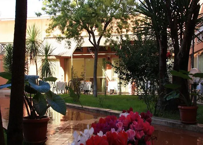 Hotels Close to Airport Citta 2000