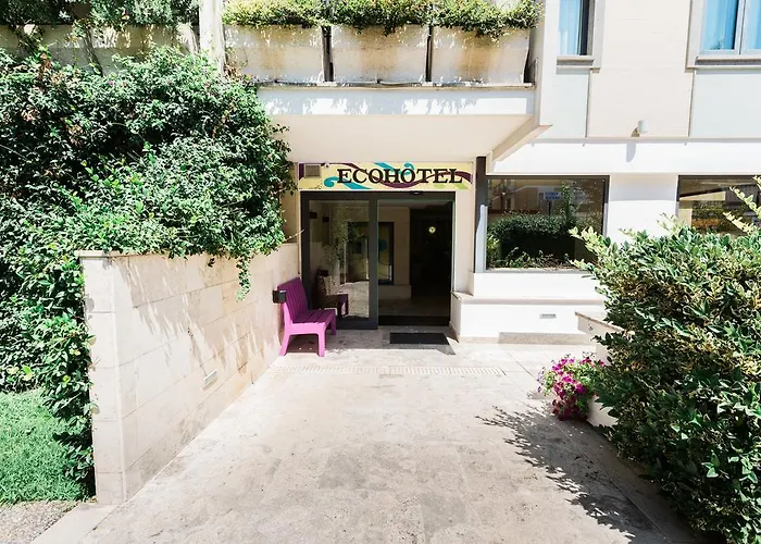 Cheap hotel: Ecohotel Roma
