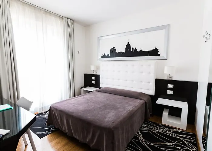 Cheap hotel: Ecohotel Roma